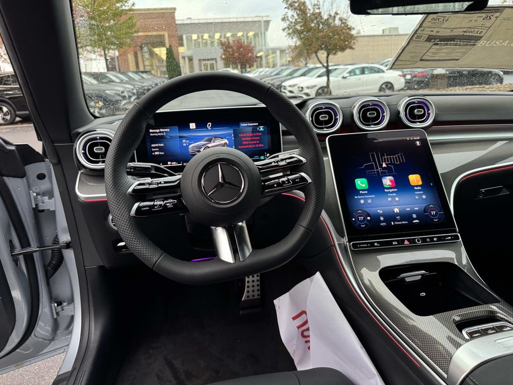Vehicle image 11 of 30