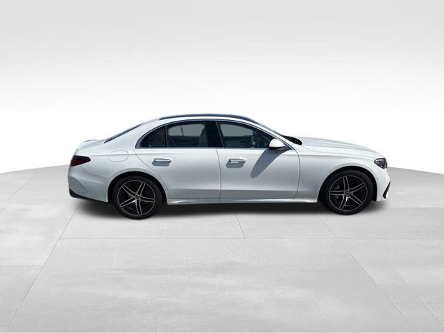 Vehicle image 6 of 16