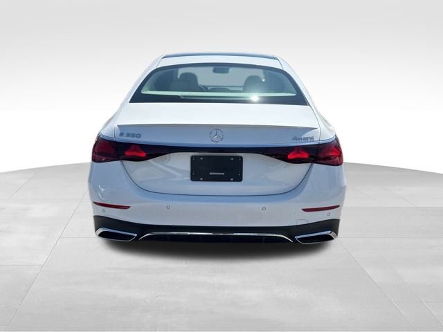 Vehicle image 4 of 16