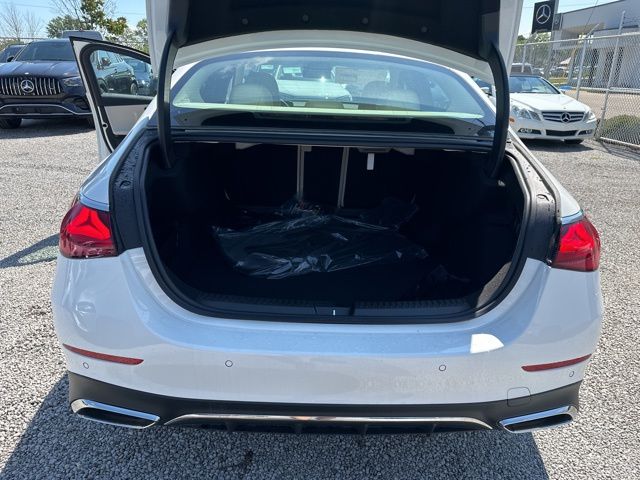 Vehicle image 16 of 16