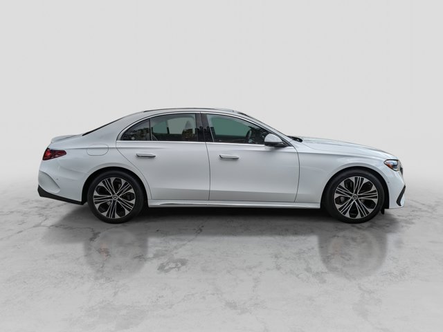 Vehicle image 4 of 35