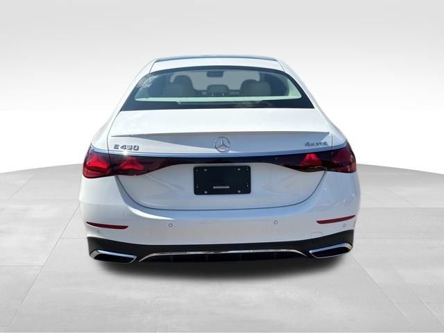 Vehicle image 4 of 16