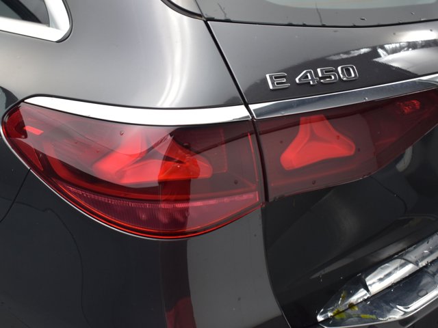 Vehicle image 42 of 43