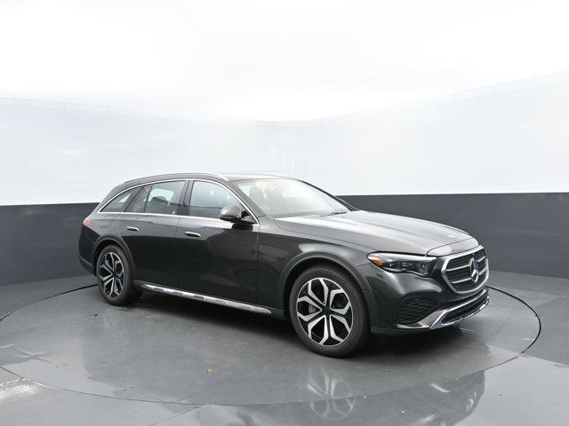 Vehicle image 5 of 43