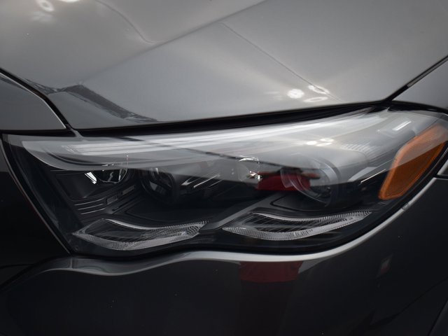 Vehicle image 41 of 43