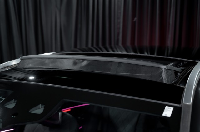 Vehicle image 9 of 23