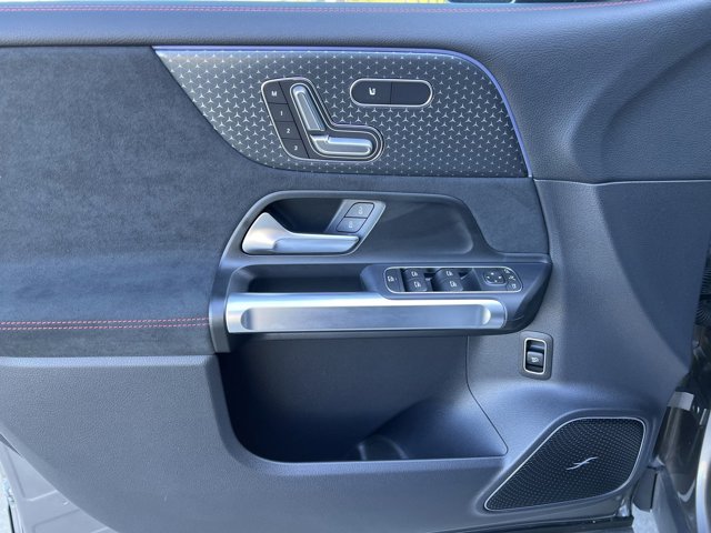 Vehicle image 12 of 37