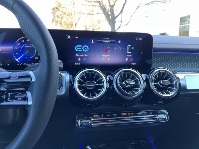 Vehicle image 24 of 37