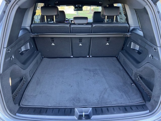 Vehicle image 34 of 37