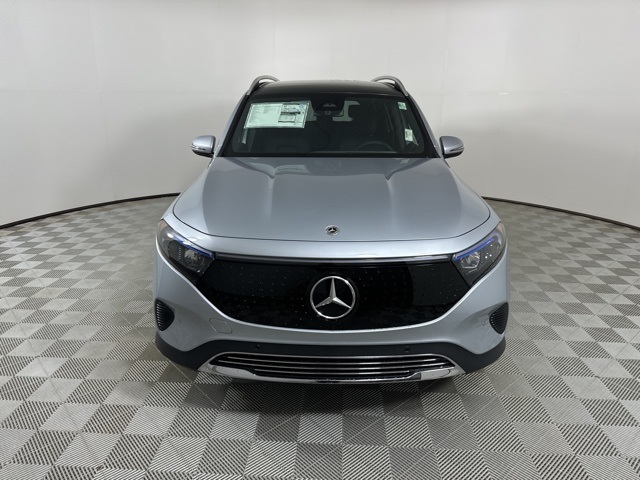 Vehicle image 2 of 13