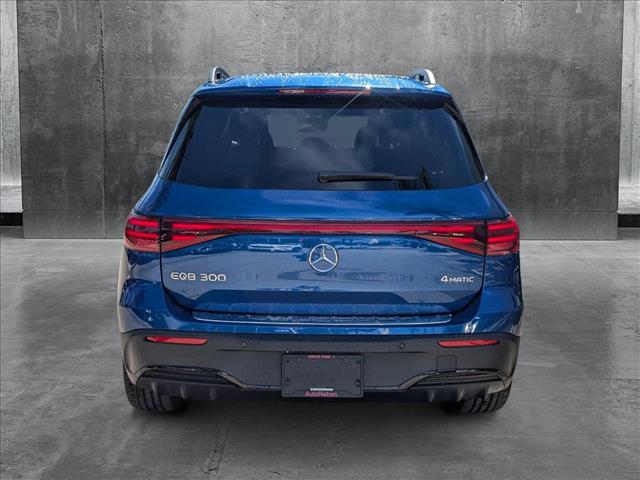 Vehicle image 4 of 16