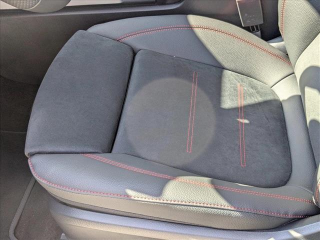 Vehicle image 8 of 16