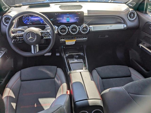 Vehicle image 13 of 16