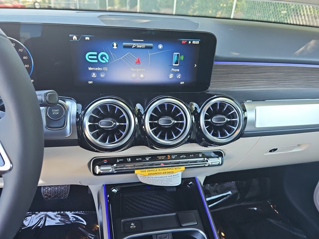 Vehicle image 20 of 38