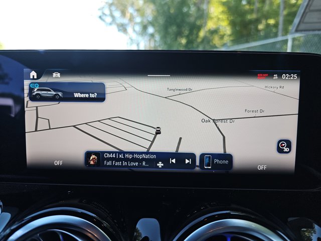 Vehicle image 24 of 38
