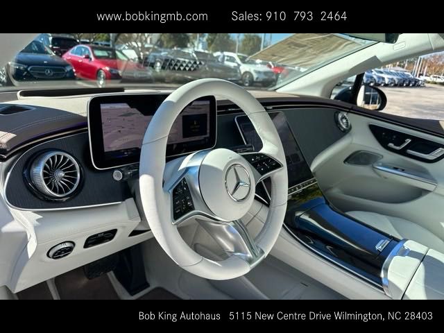 Vehicle image 23 of 46