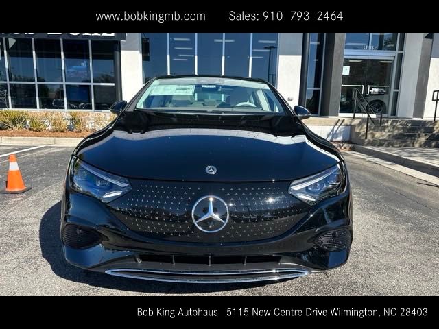 Vehicle image 4 of 46