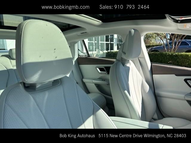 Vehicle image 40 of 46