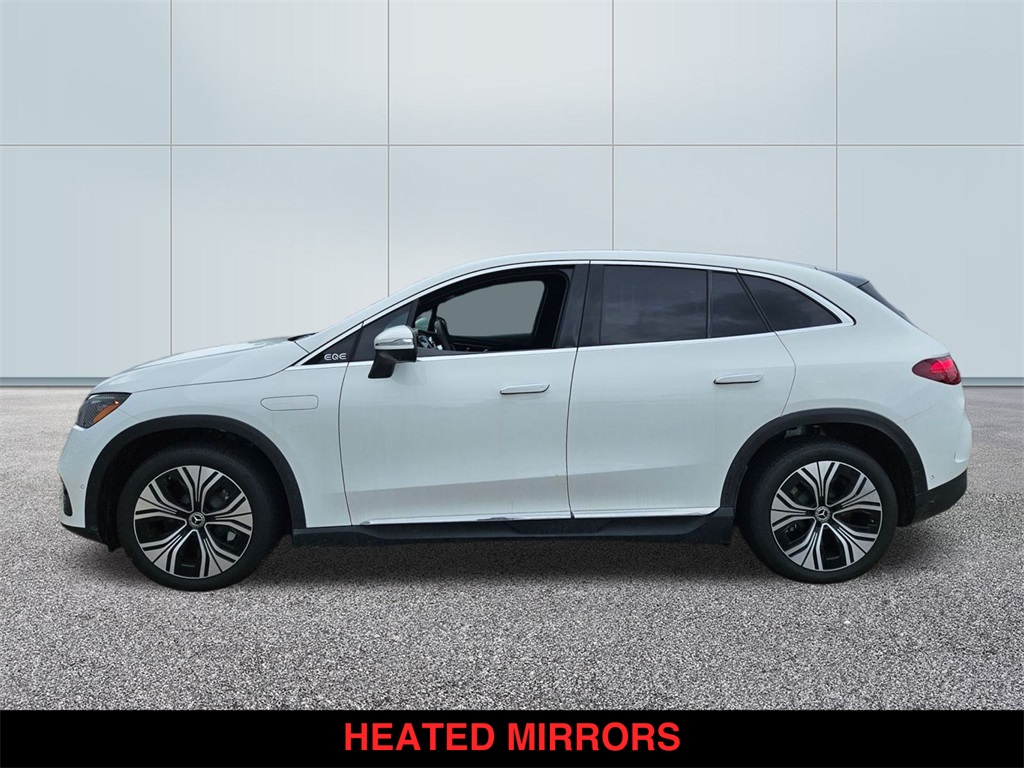 Vehicle image 8 of 21