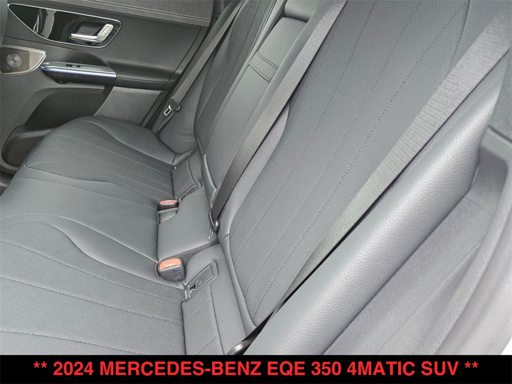 Vehicle image 12 of 21