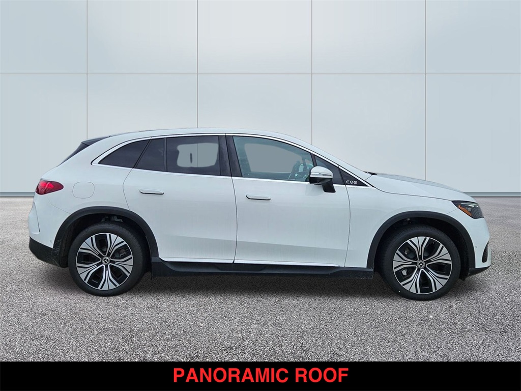 Vehicle image 4 of 21