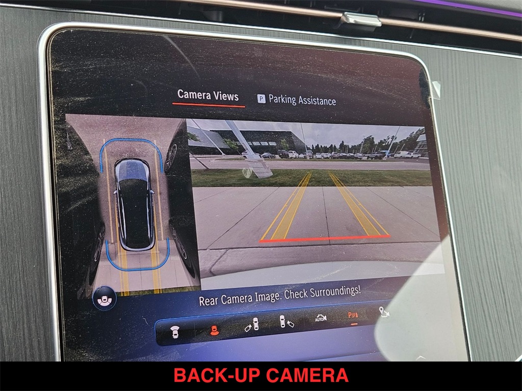 Vehicle image 17 of 21