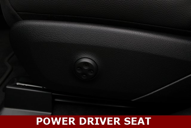 Vehicle image 13 of 39