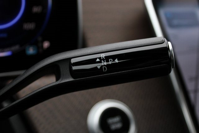 Vehicle image 22 of 39