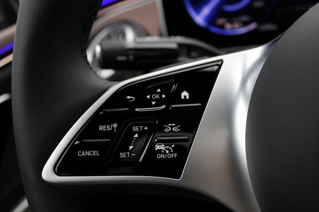 Vehicle image 20 of 39
