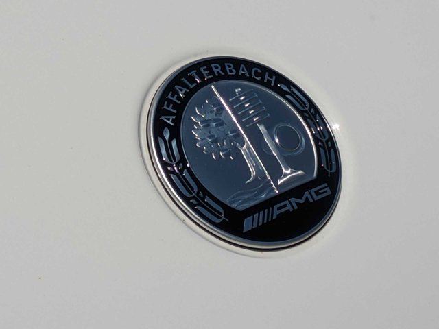 Vehicle image 31 of 39