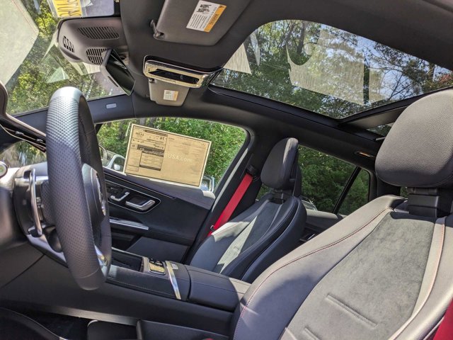 Vehicle image 21 of 39