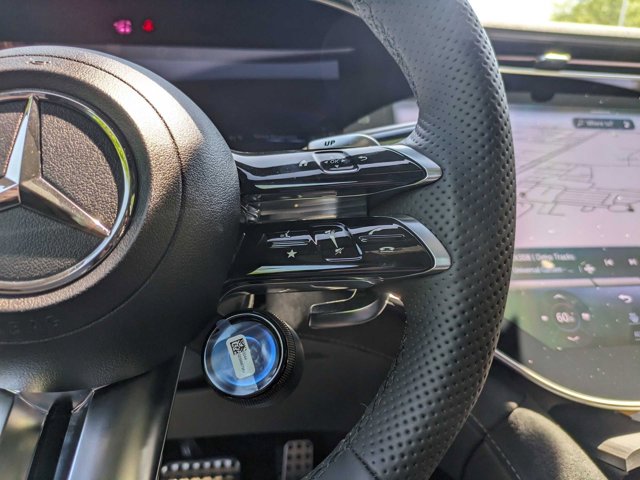 Vehicle image 17 of 39