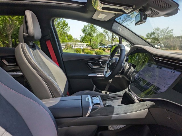 Vehicle image 29 of 39