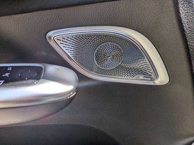 Vehicle image 24 of 39