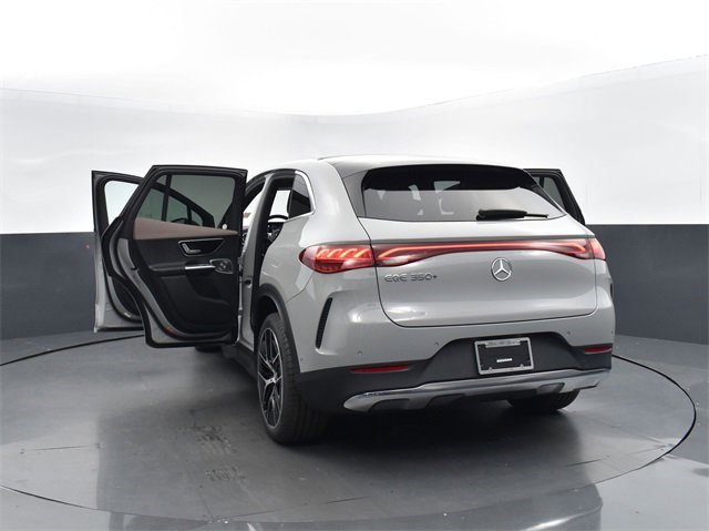 Vehicle image 42 of 43