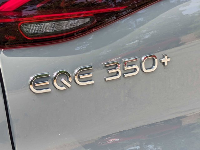 Vehicle image 32 of 43