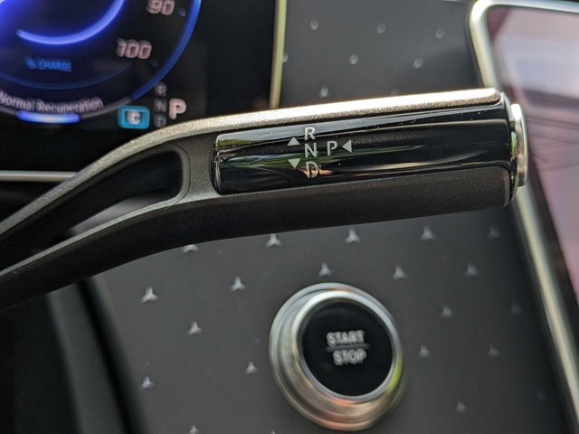 Vehicle image 15 of 43