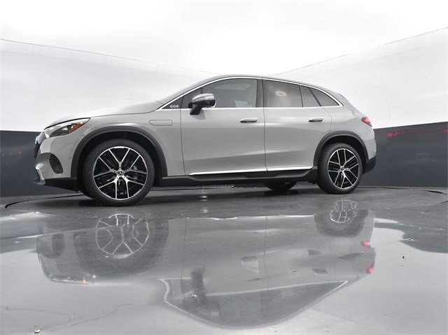 Vehicle image 36 of 43