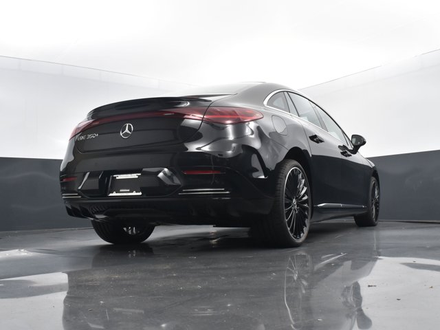 Vehicle image 14 of 43