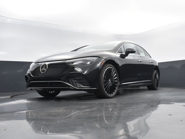 Vehicle image 2 of 43