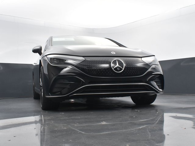 Vehicle image 9 of 43