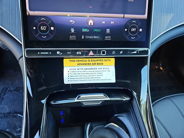 Vehicle image 21 of 37