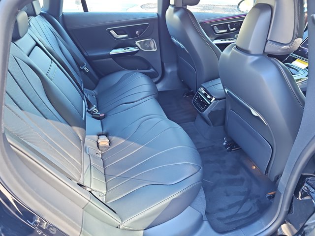 Vehicle image 11 of 37