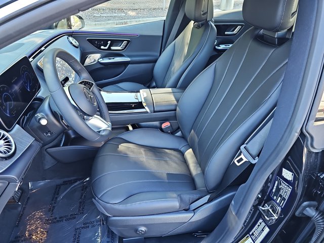 Vehicle image 15 of 37