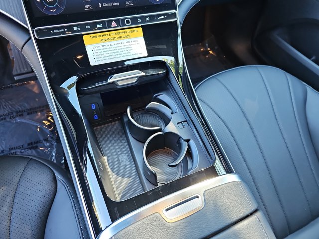 Vehicle image 26 of 37