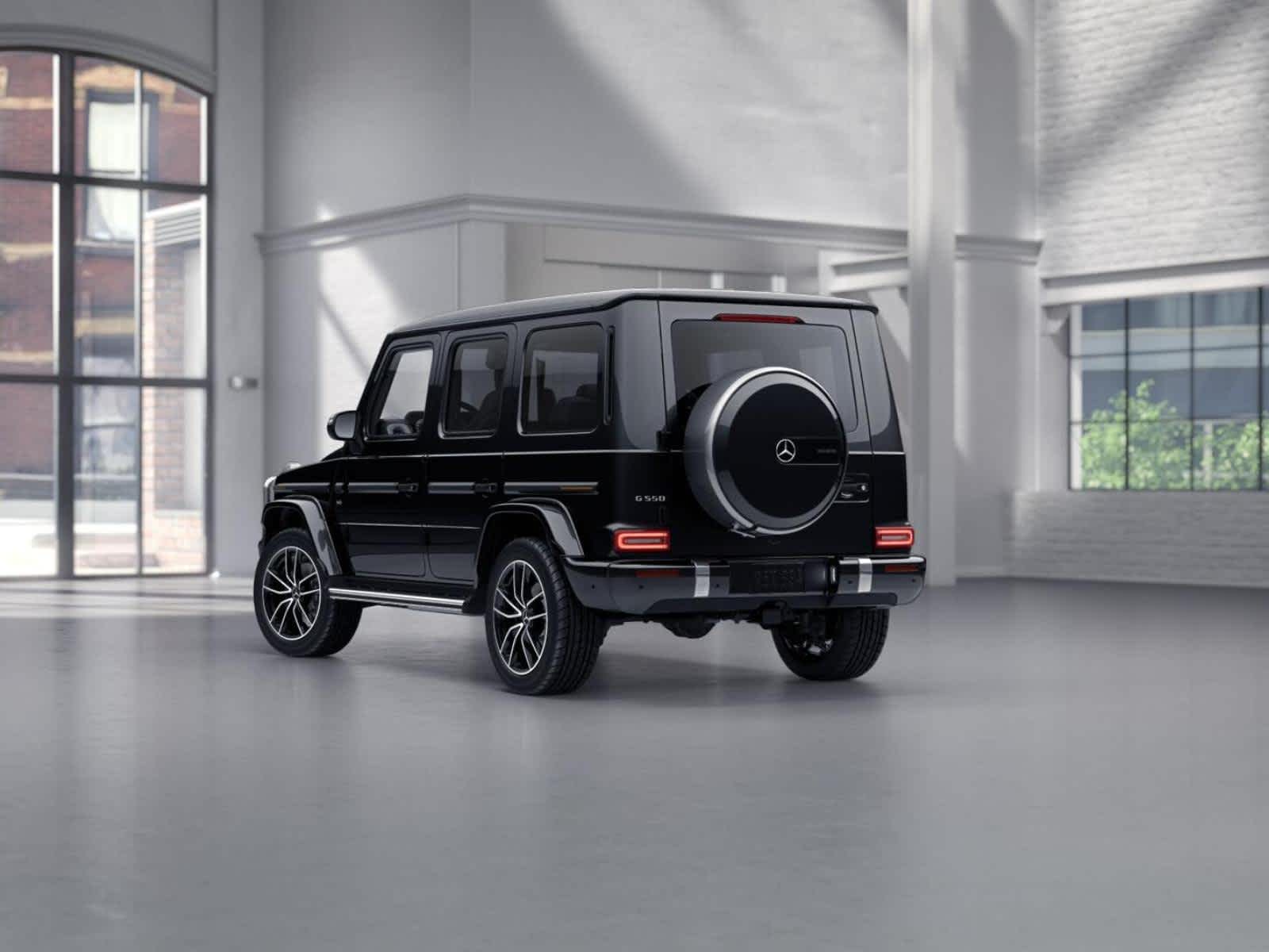 Vehicle image 31 of 42