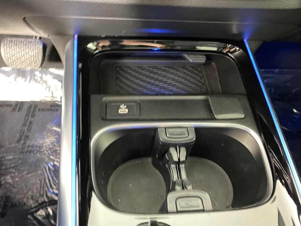 Vehicle image 29 of 31