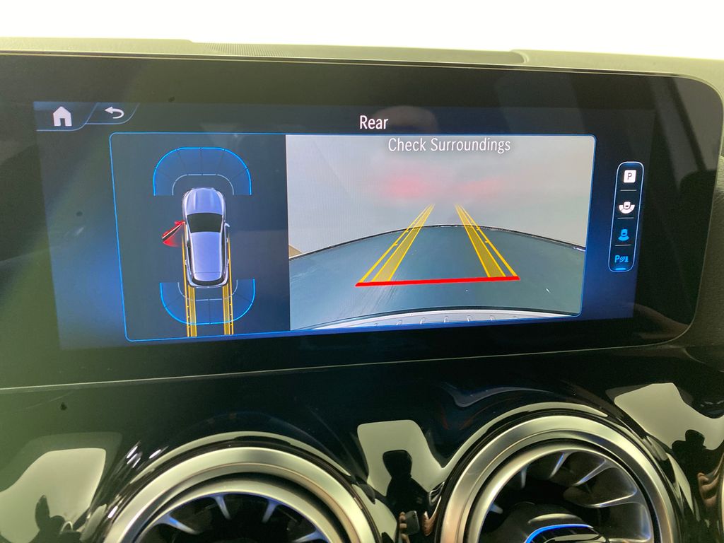 Vehicle image 16 of 31