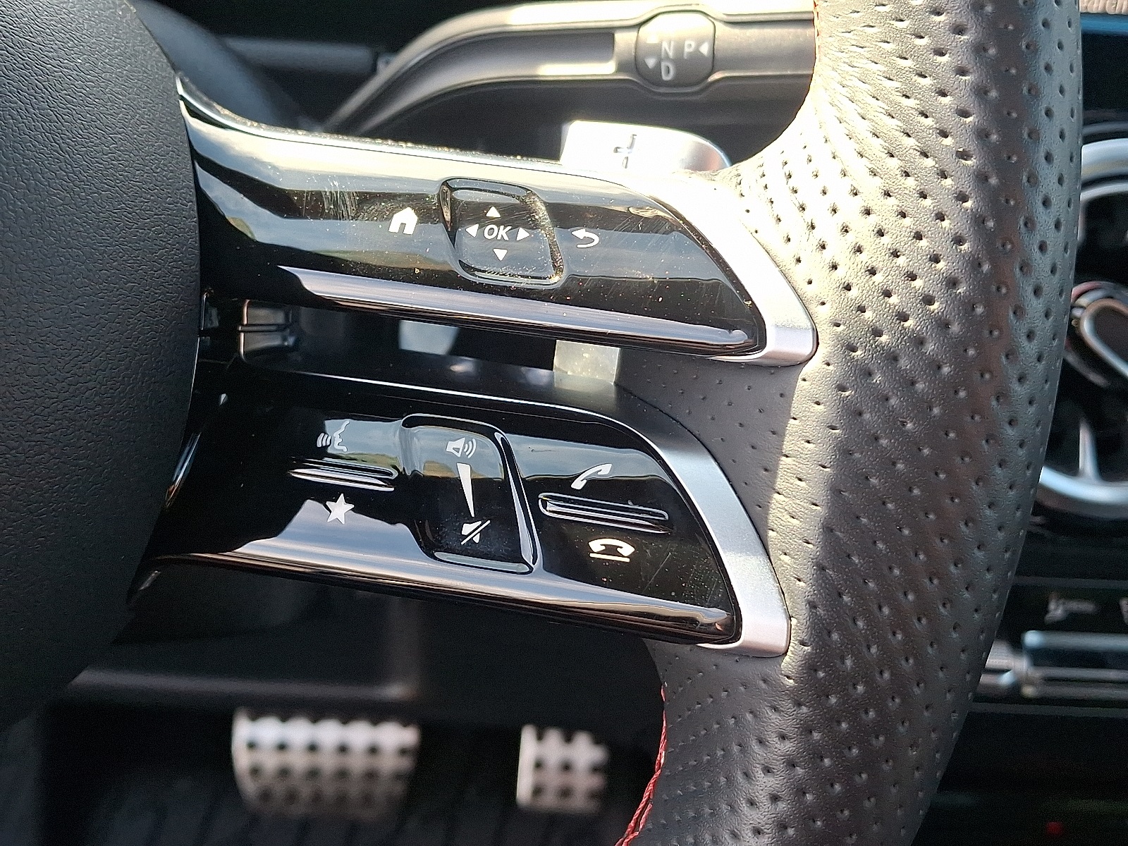Vehicle image 20 of 29