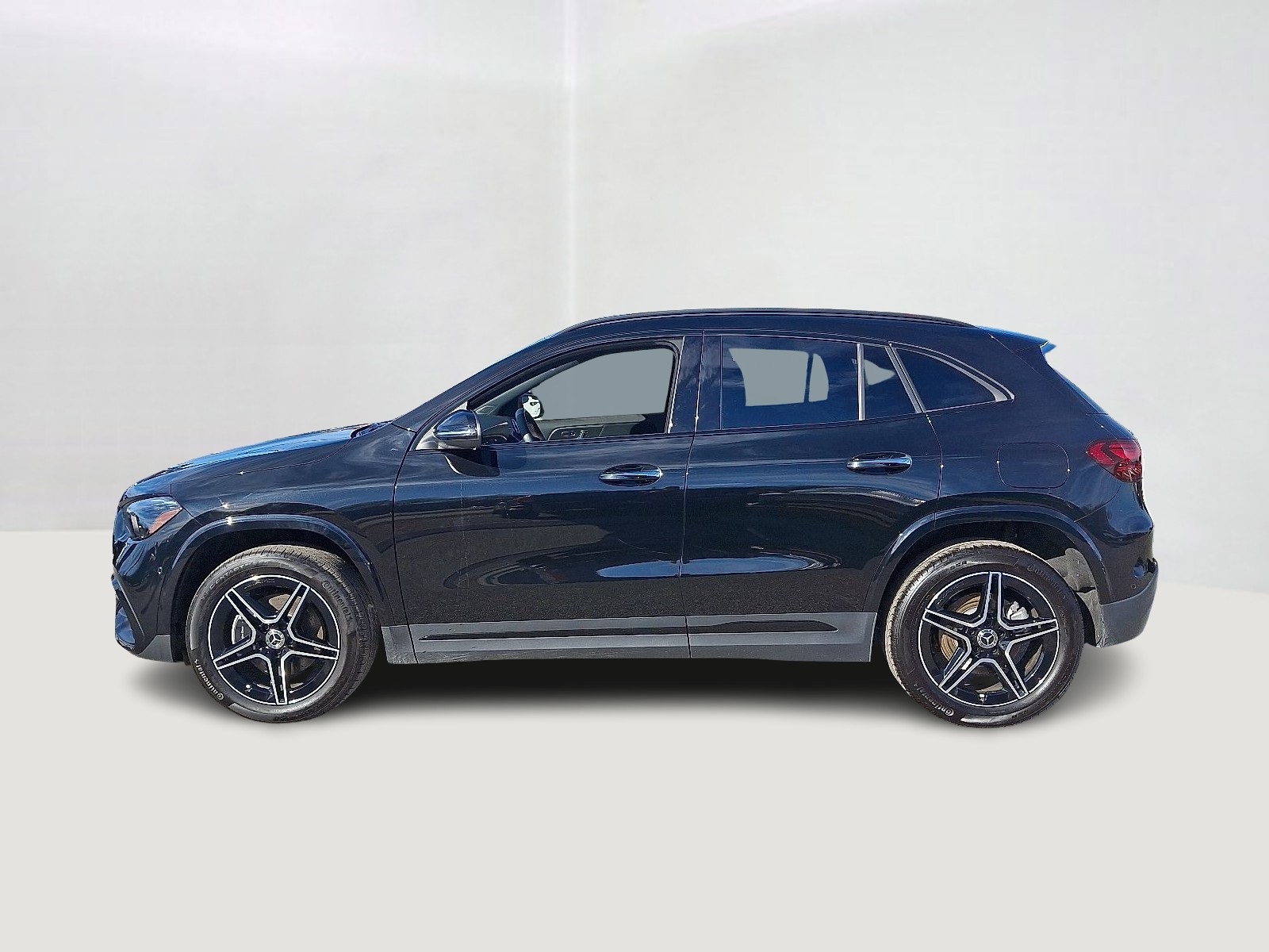 Vehicle image 2 of 29
